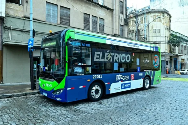 Ônibus elétrico TEVX