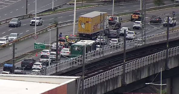 sinistro na Avenida Antônio Carlos Magalhães